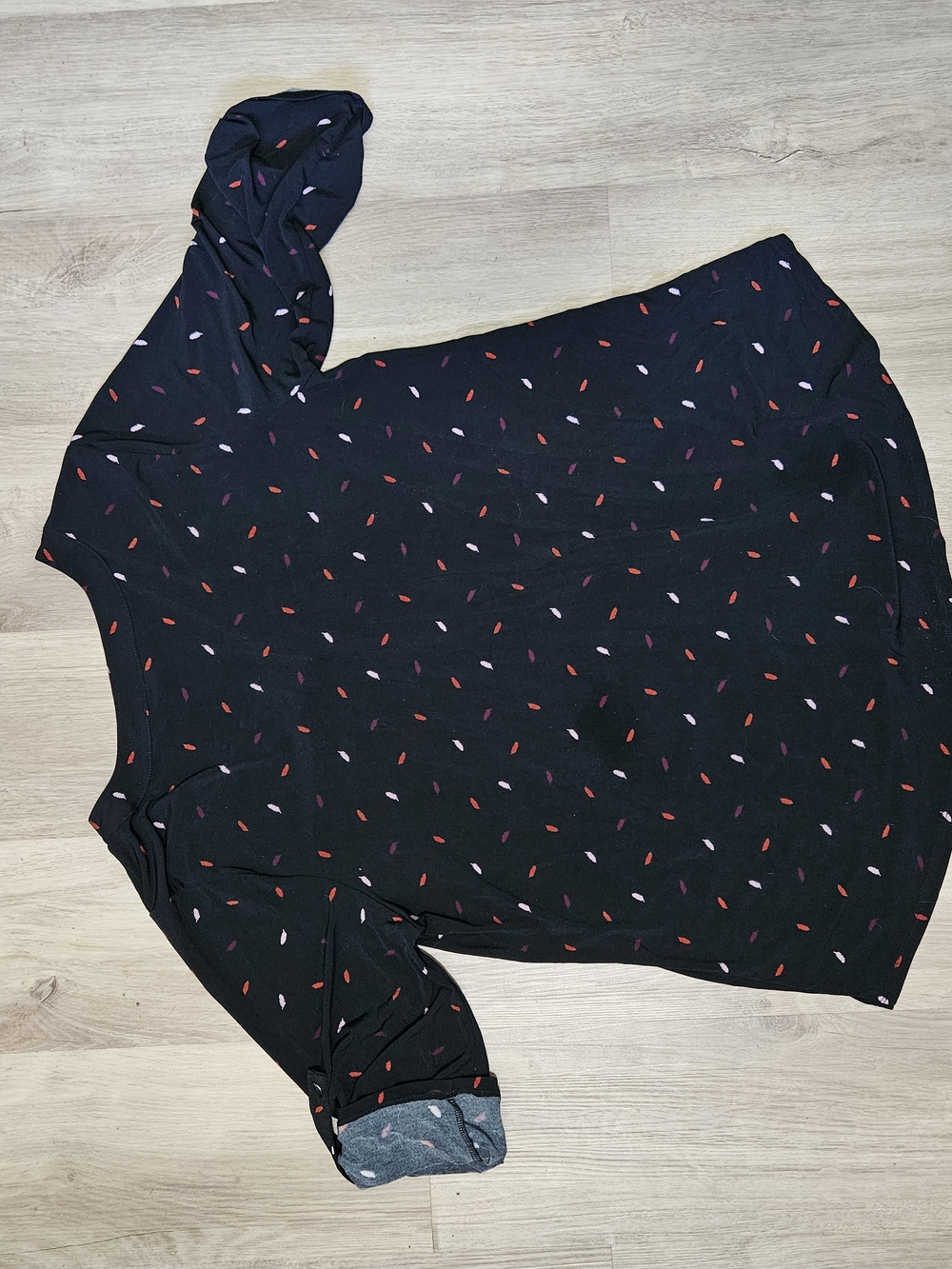 torrid Black V-Neck Tunic with Red, Purple & Pink Leaf  Print - Picture 2 of 4